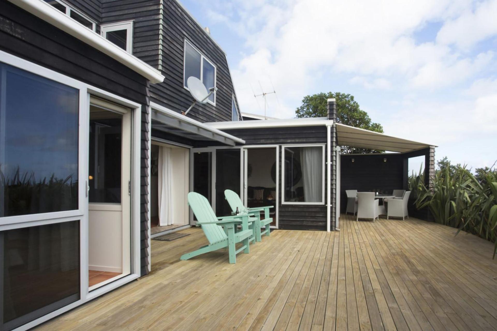Chester Cottage Beachfront Oakura Bagian luar foto