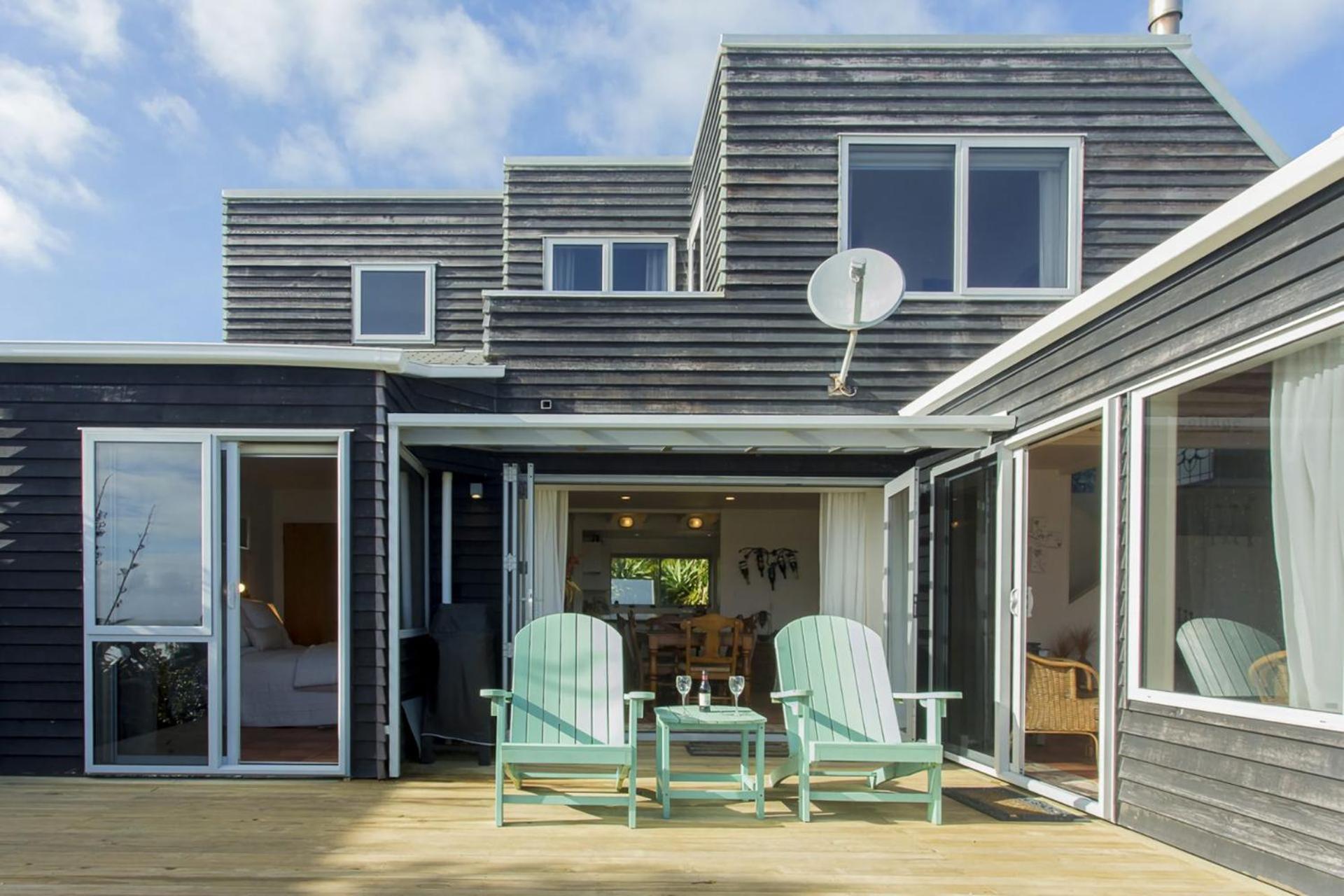 Chester Cottage Beachfront Oakura Bagian luar foto